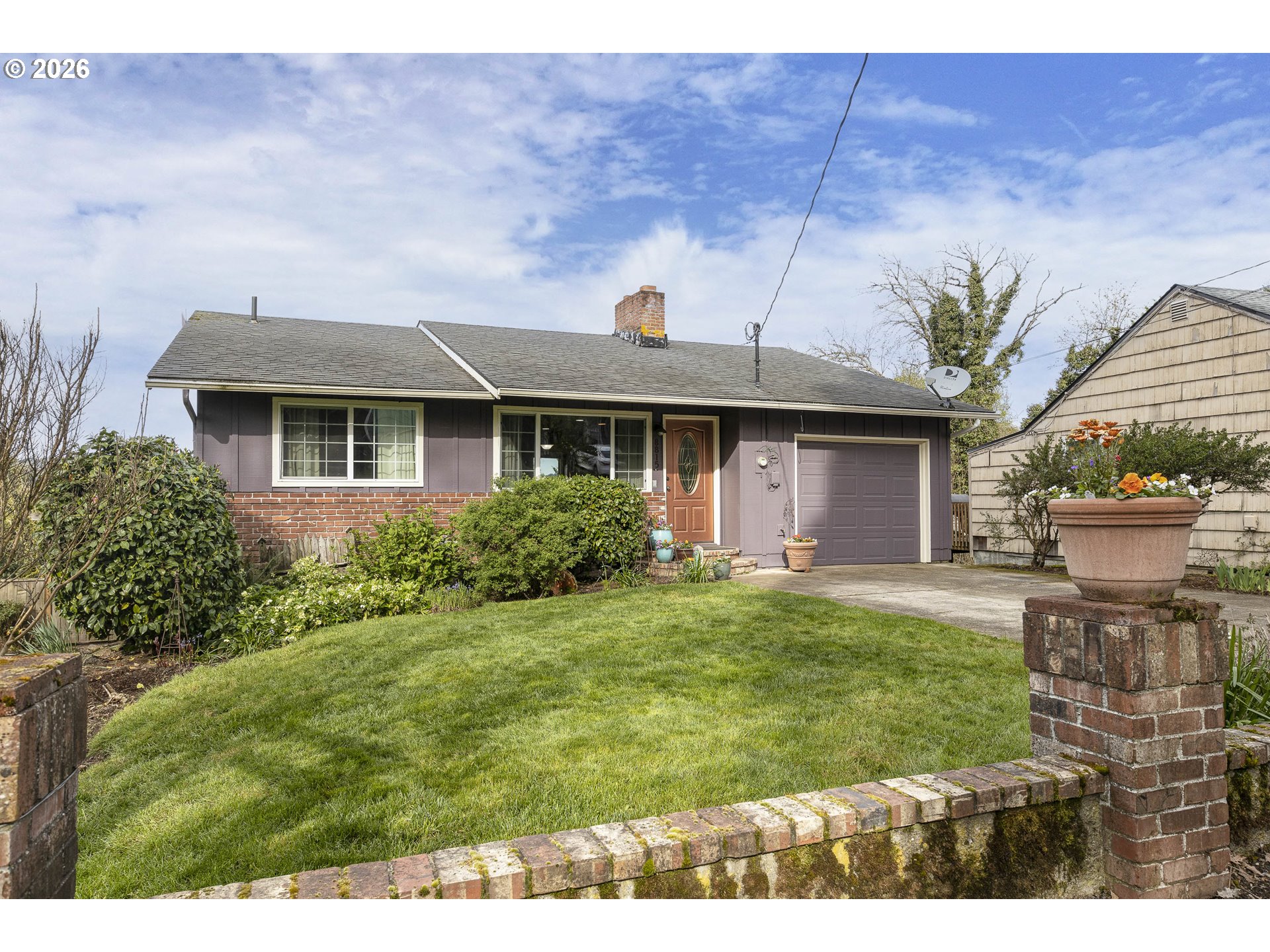 445 STERLING DR, Eugene, OR, 97404