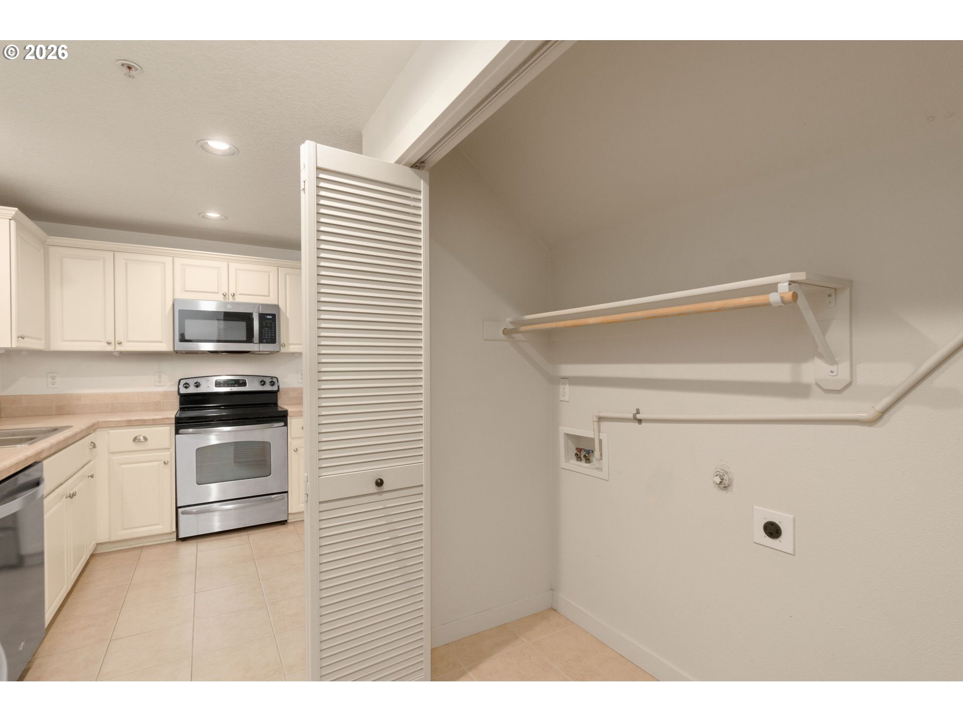 Photo #4: 495810807 Listing: Photo #4