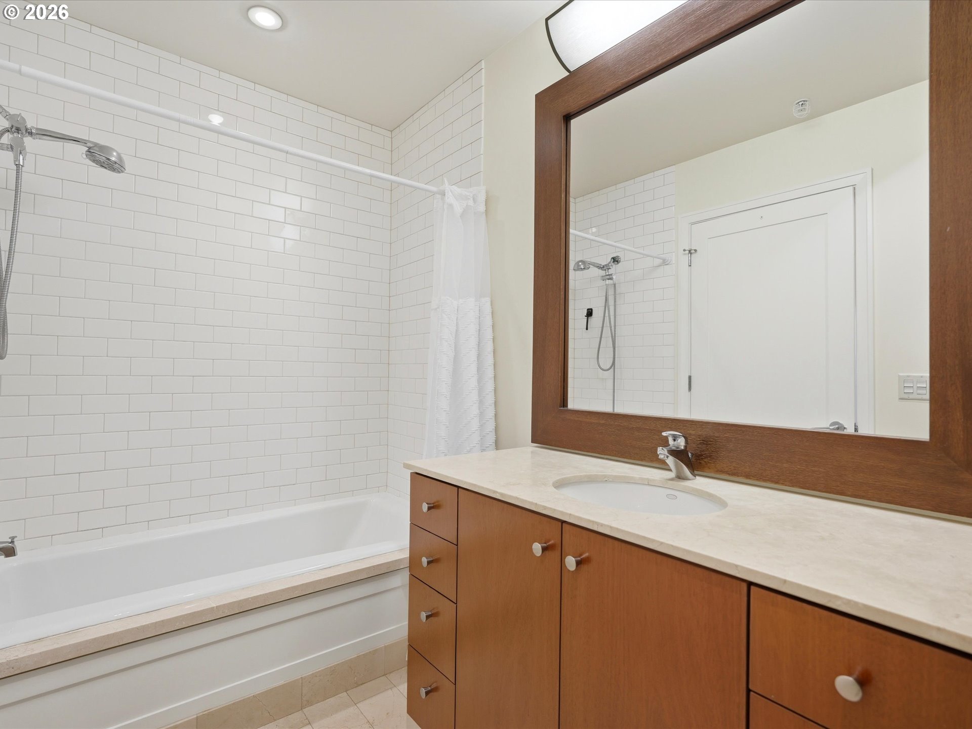 Photo #15: 496575311 Listing: Photo #15