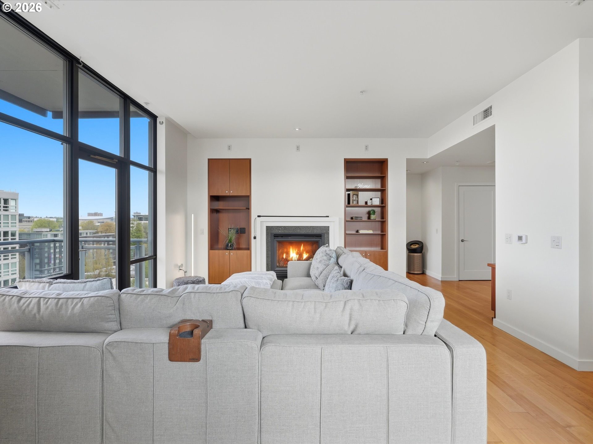 1025 NW COUCH ST, Portland, OR, 97209