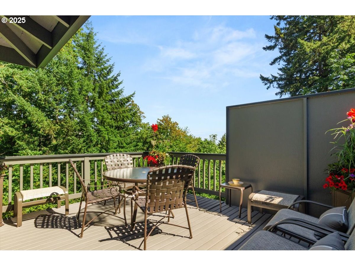 2417/2419 SW MONTGOMERY DR, Portland, OR, 97201