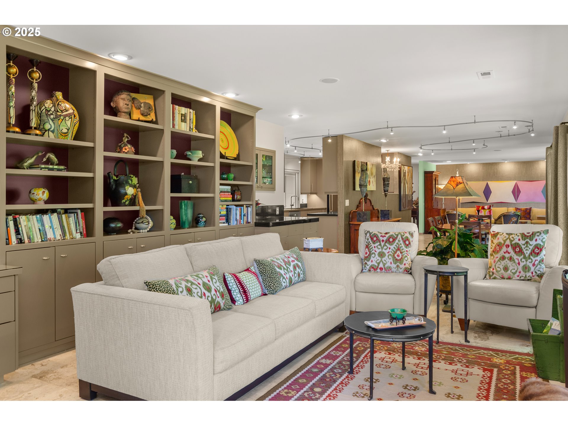 2417/2419 SW MONTGOMERY DR, Portland, OR, 97201