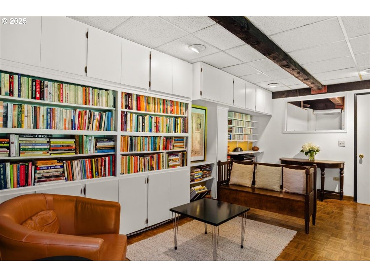 2417/2419 SW MONTGOMERY DR, Portland, OR, 97201