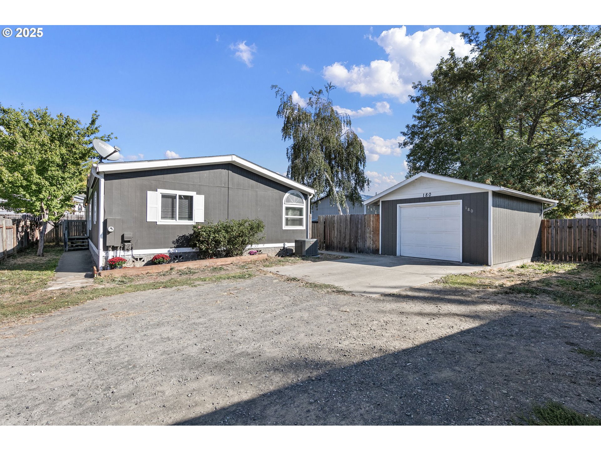 Photo of 180 BOBWHITE ST Roseburg OR 97471