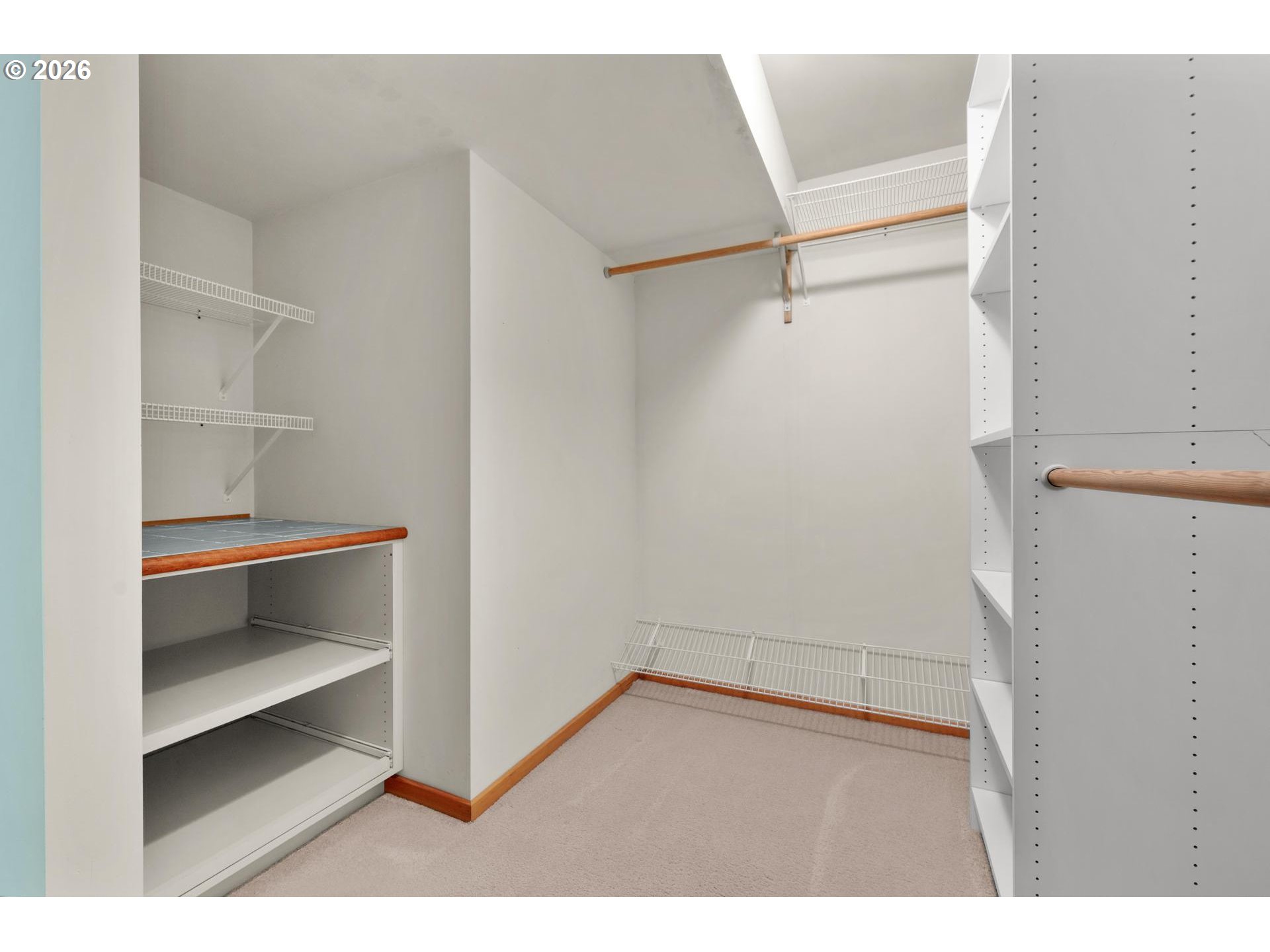 2591 GREENTREE RD, Lake Oswego, OR, 97034