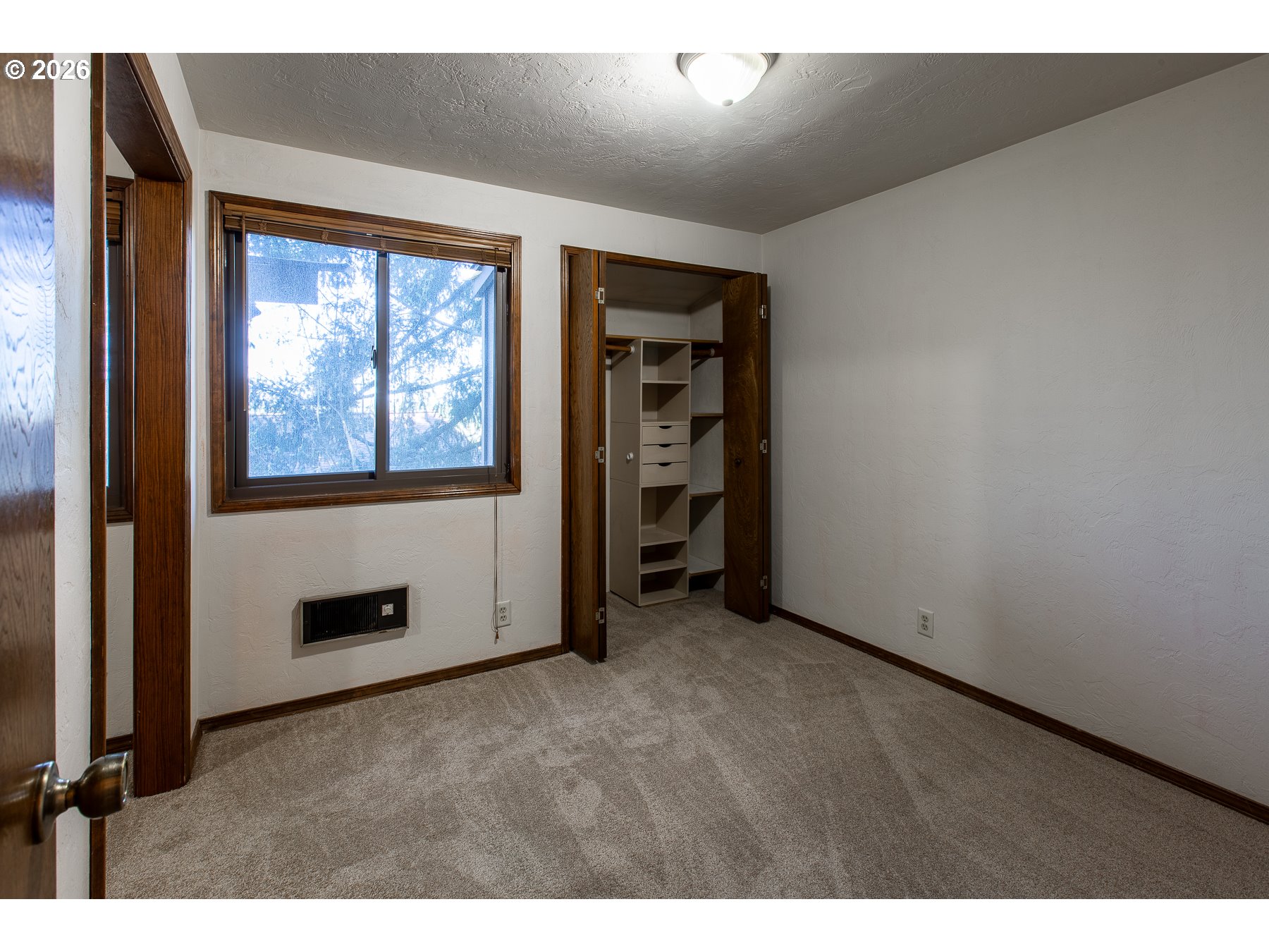 992 SUNSET DR, Springfield, OR, 97477