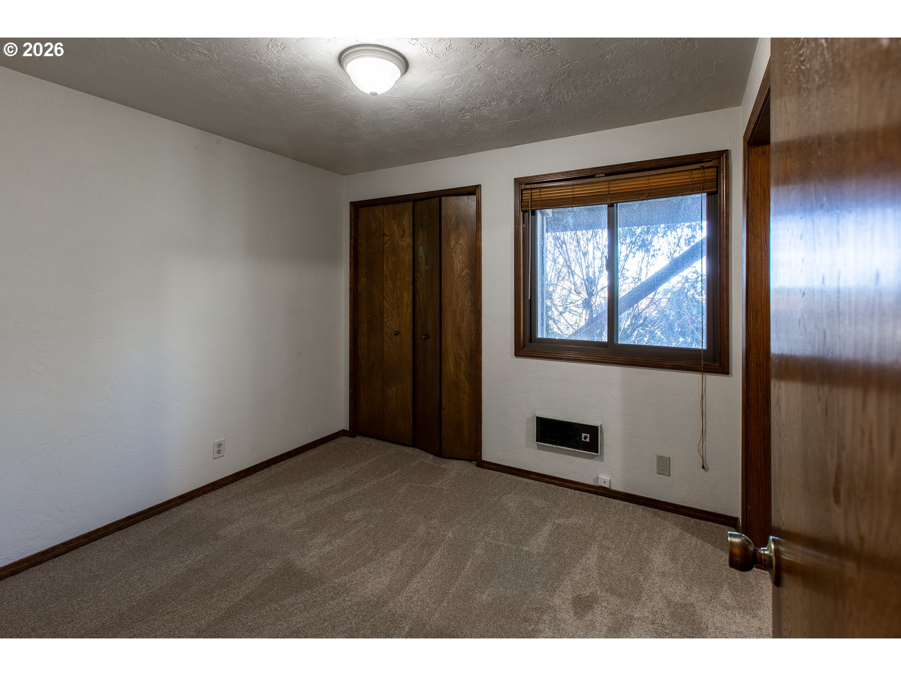 992 SUNSET DR, Springfield, OR, 97477