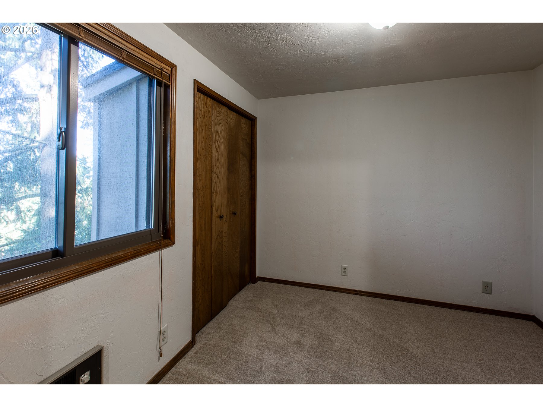 992 SUNSET DR, Springfield, OR, 97477