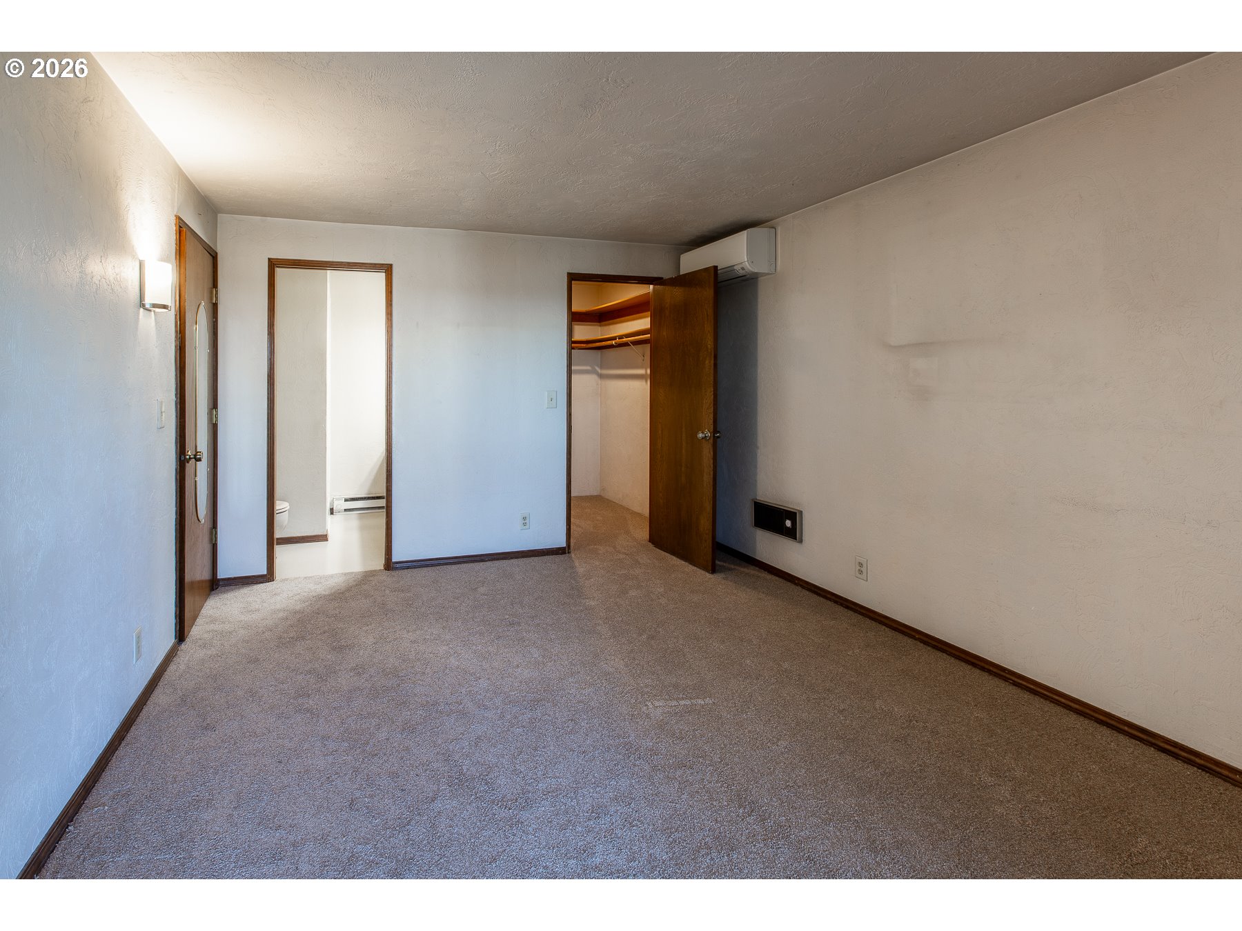 992 SUNSET DR, Springfield, OR, 97477