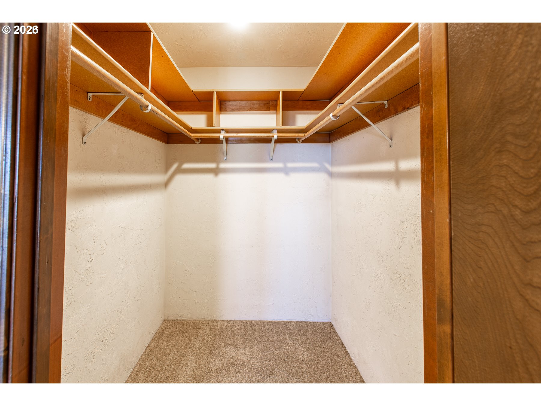 992 SUNSET DR, Springfield, OR, 97477