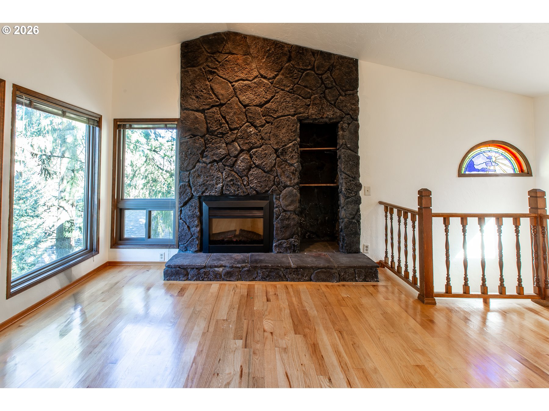 992 SUNSET DR, Springfield, OR, 97477