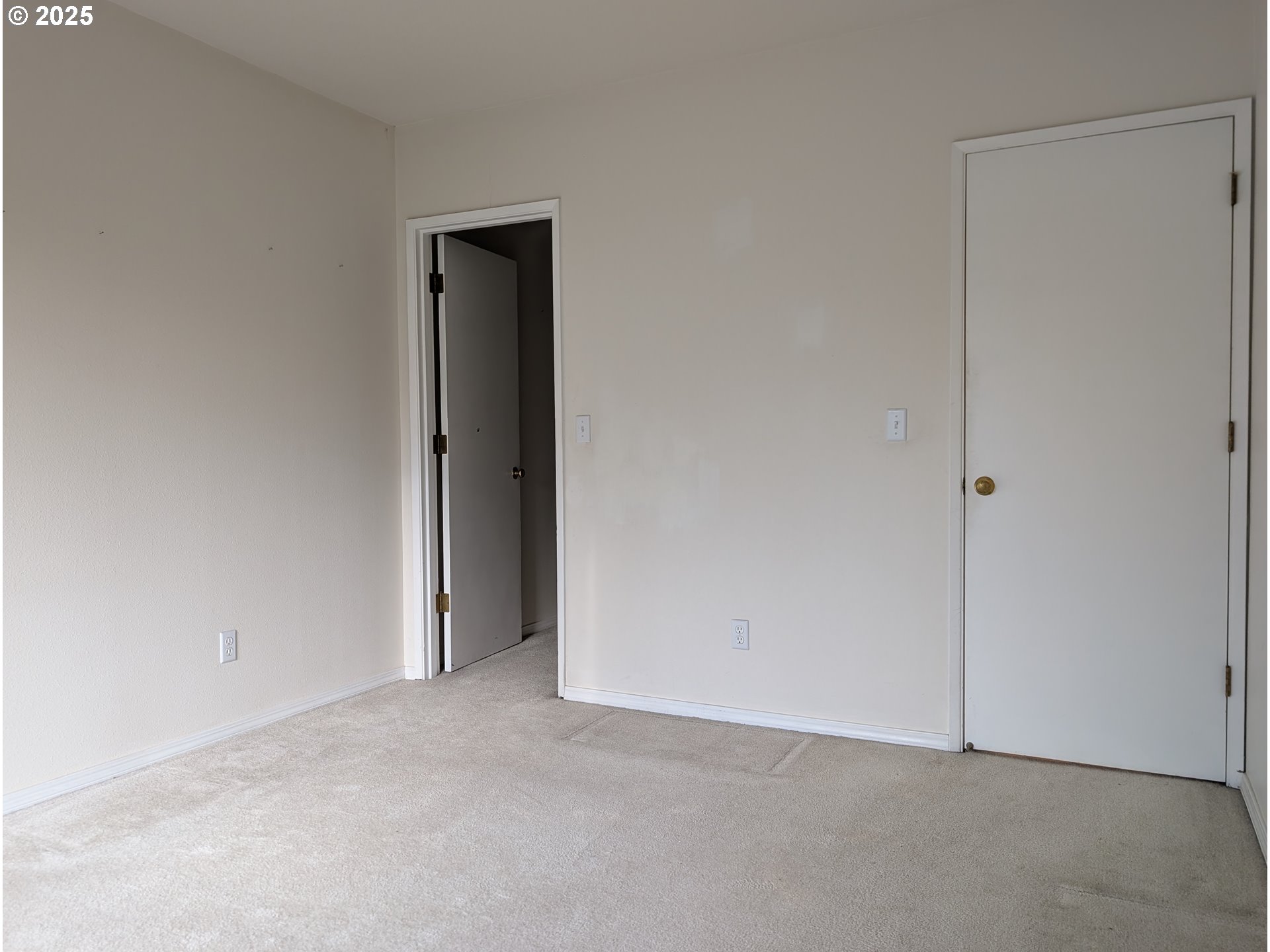 Photo #15: 502738727 Listing: Photo #15