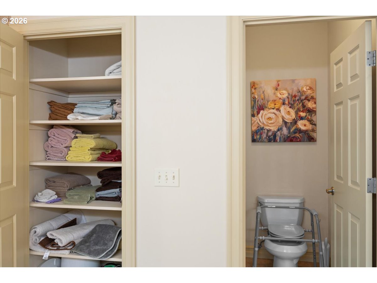 1700 NW AVERY ST, Roseburg, OR, 97471