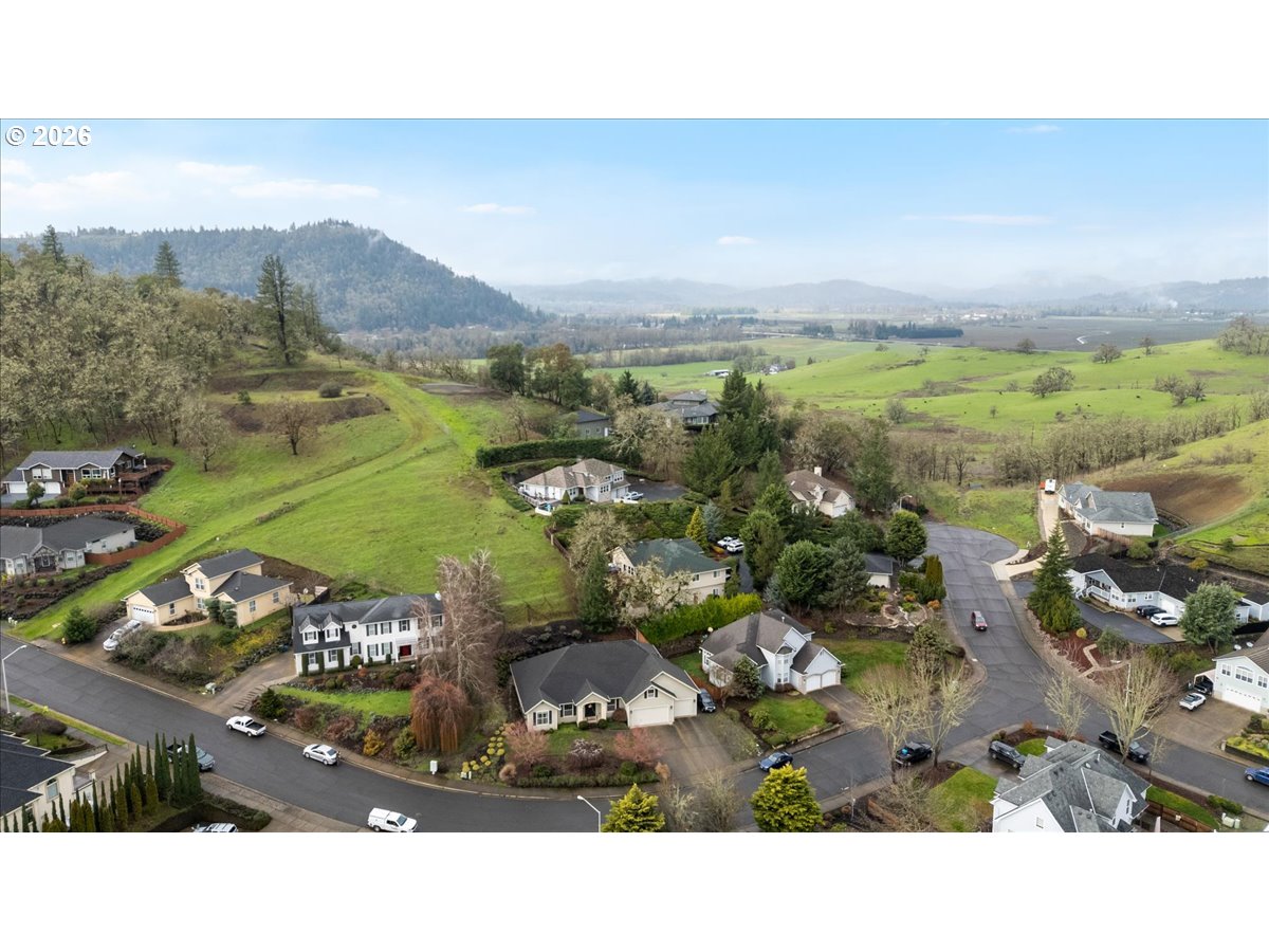 1700 NW AVERY ST, Roseburg, OR, 97471