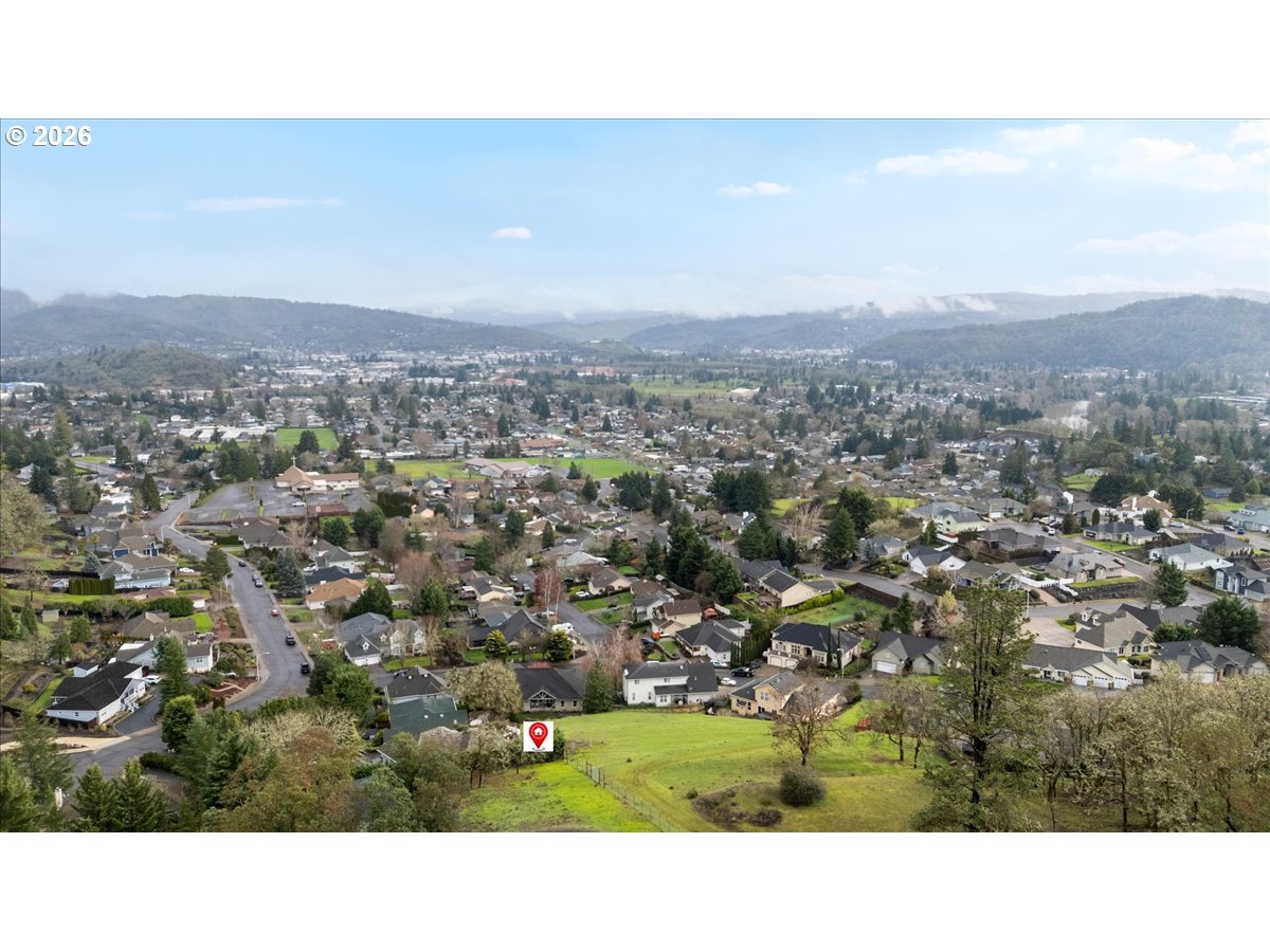 1700 NW AVERY ST, Roseburg, OR, 97471