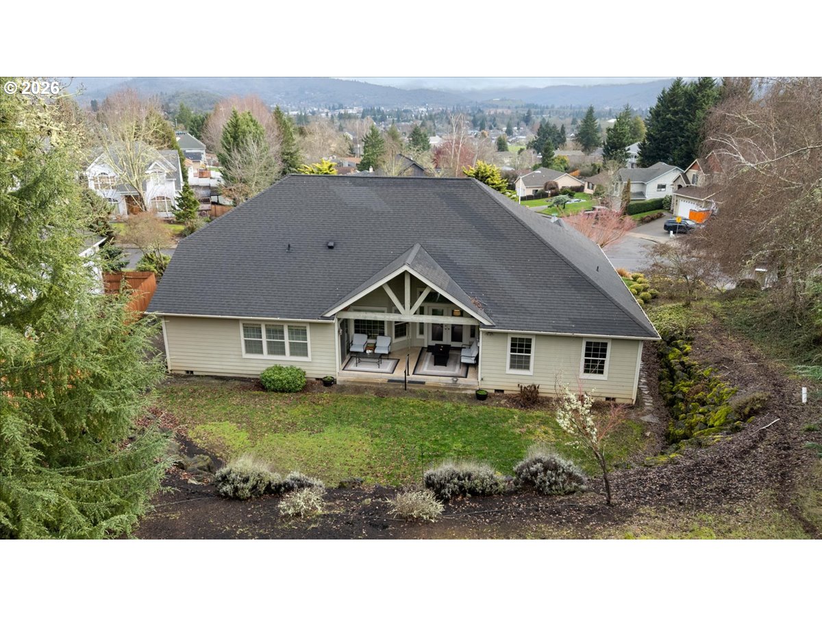 1700 NW AVERY ST, Roseburg, OR, 97471