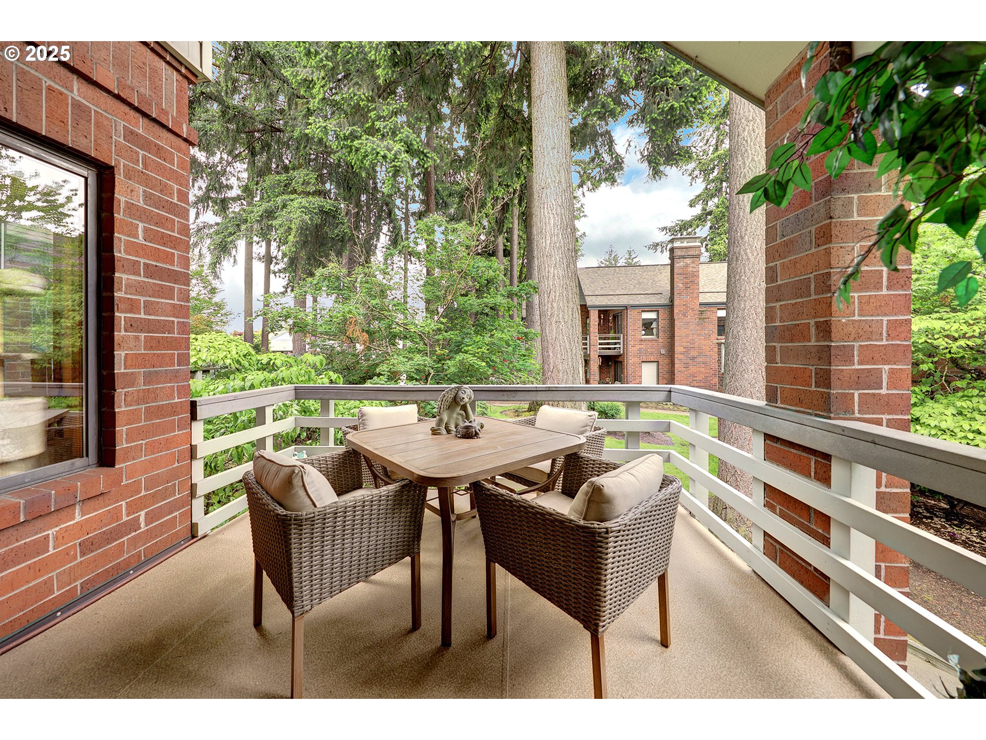 Photo #2: 505089782 Listing 