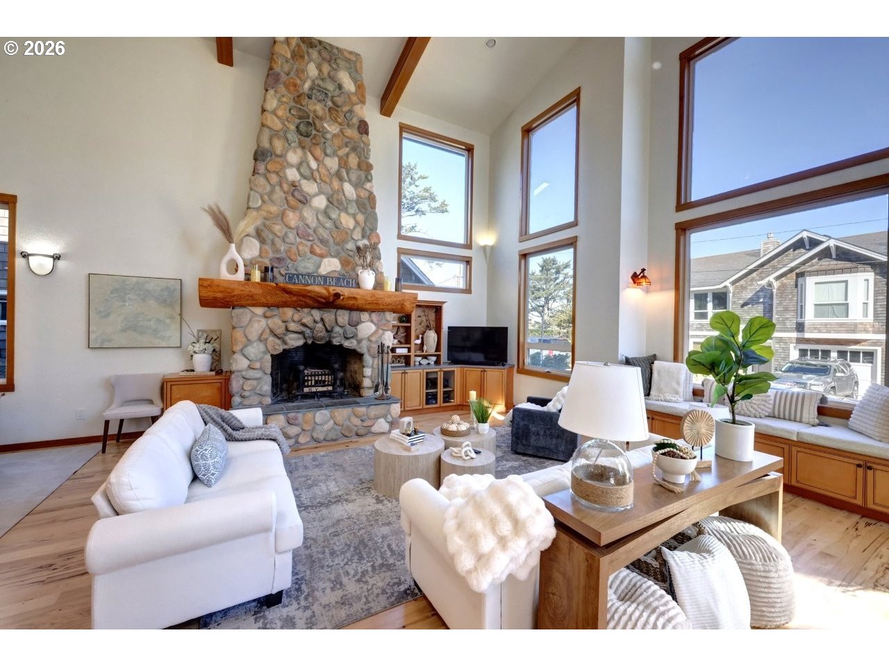 163 W 1ST AVE, Cannon Beach, OR, 97110