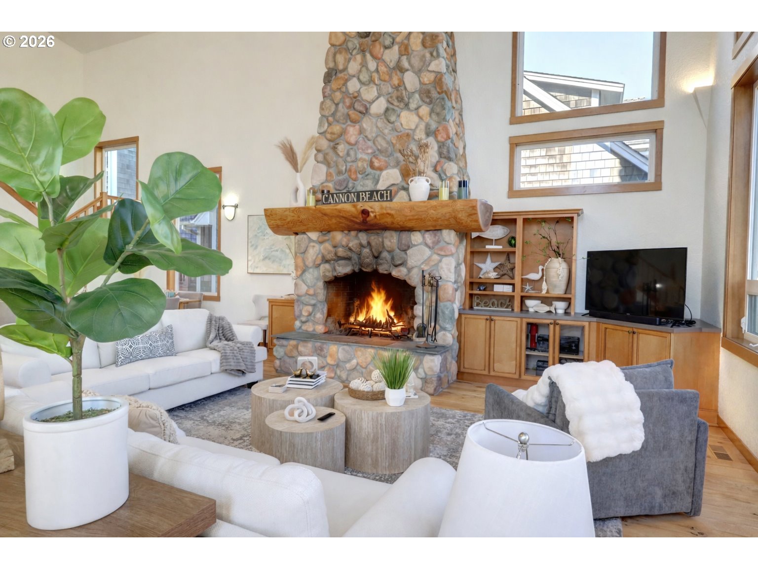 163 W 1ST AVE, Cannon Beach, OR, 97110