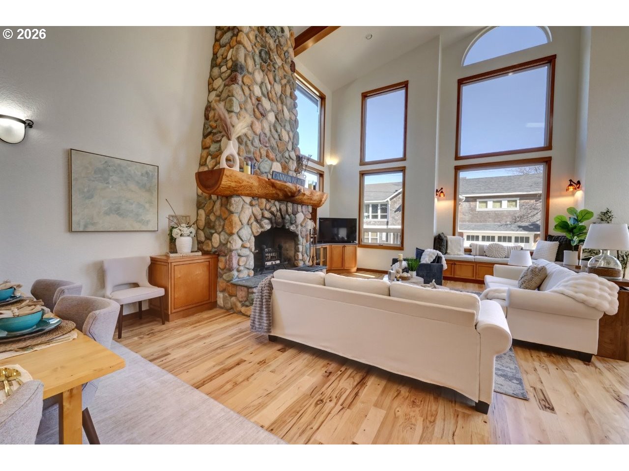 163 W 1ST AVE, Cannon Beach, OR, 97110