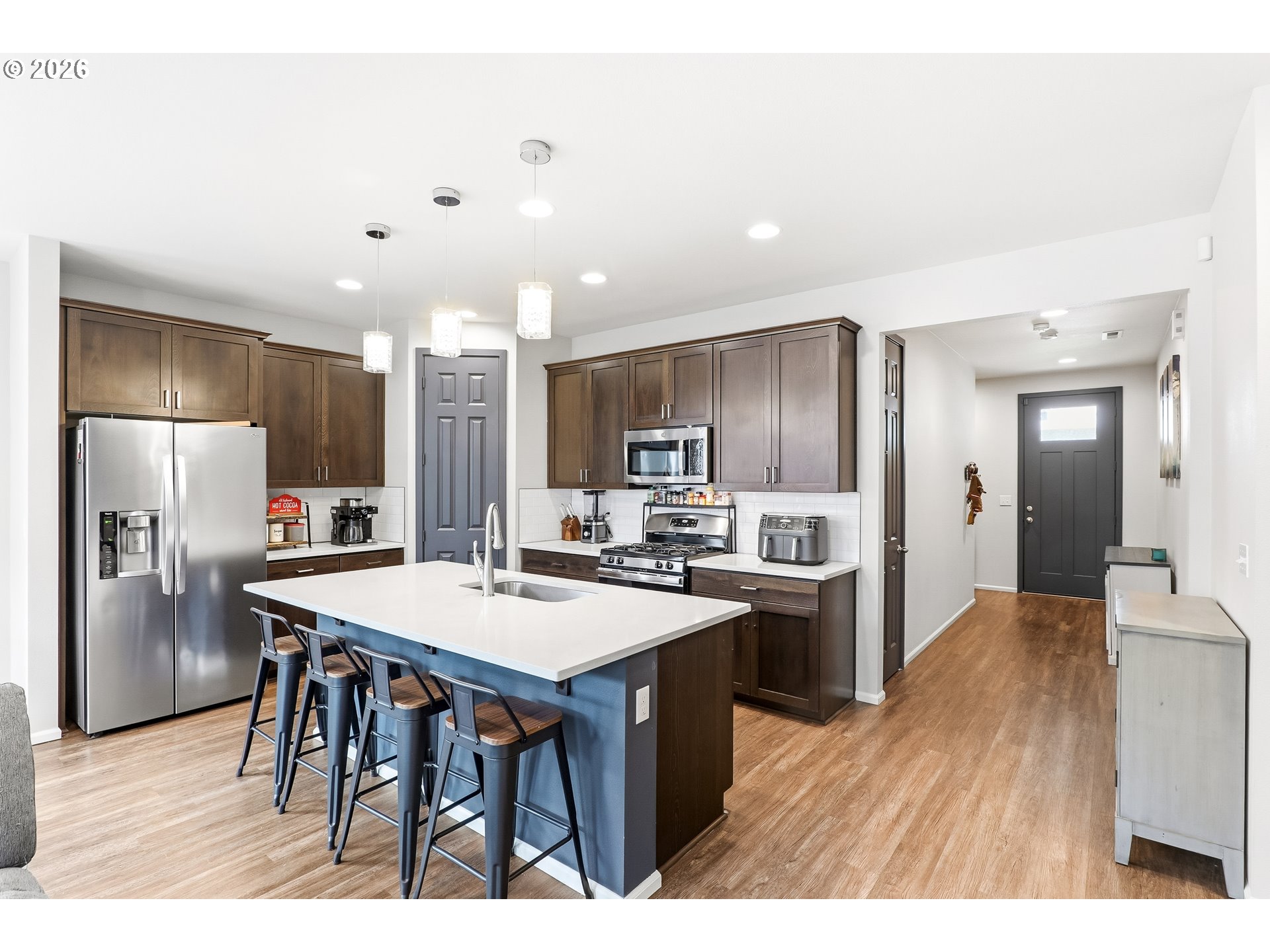 1566 N SPRUCE ST, Canby, OR, 97013