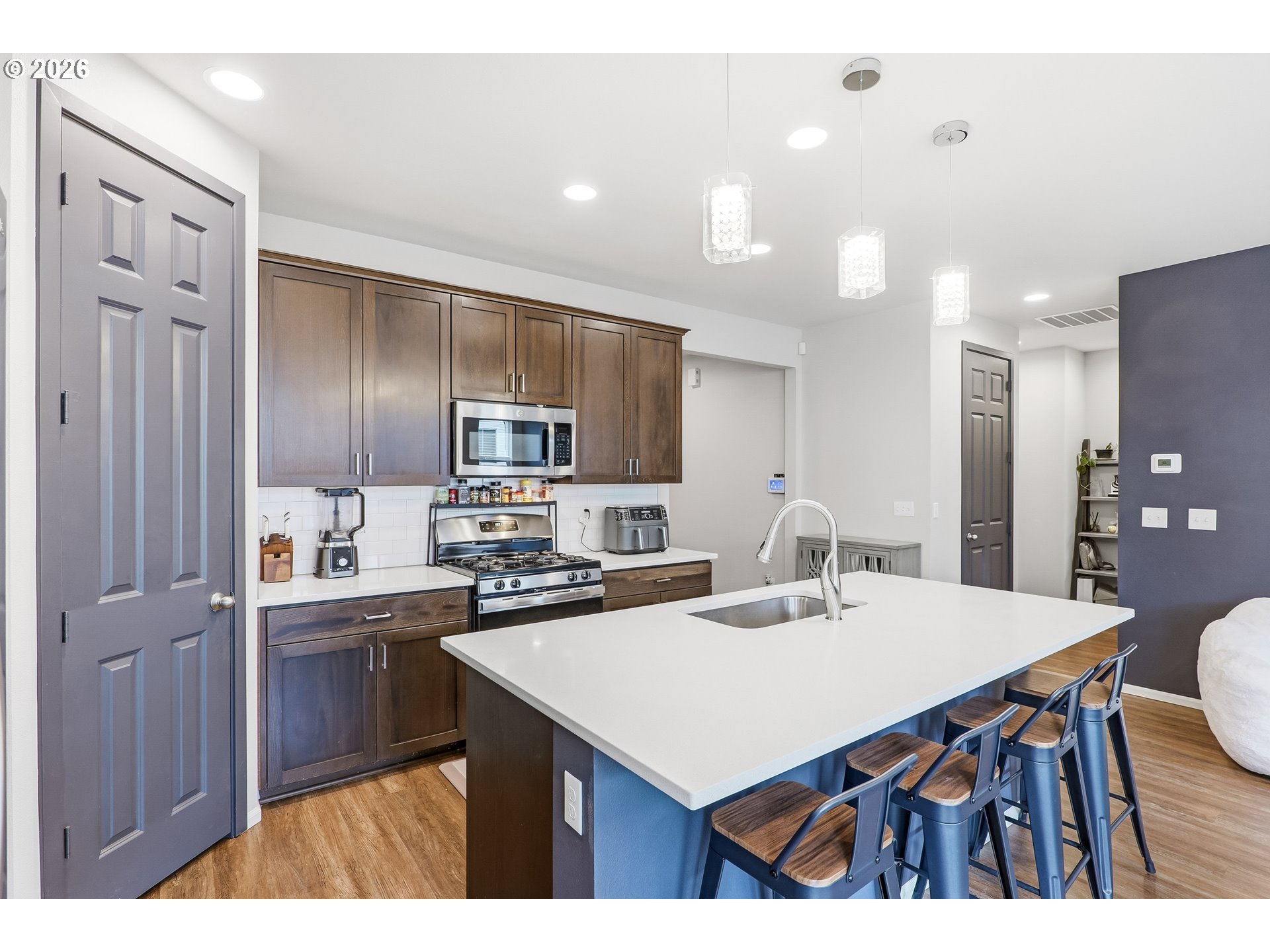 1566 N SPRUCE ST, Canby, OR, 97013