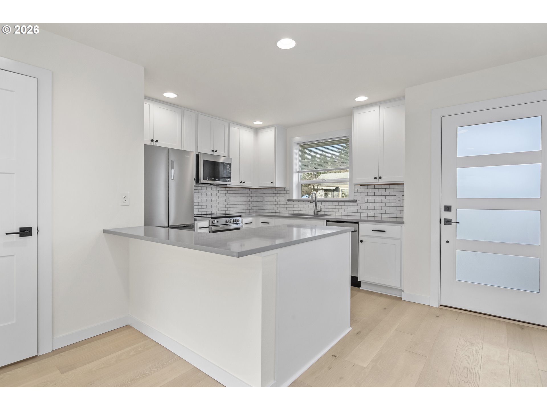 Photo #2: 505696330 Listing: Photo #2