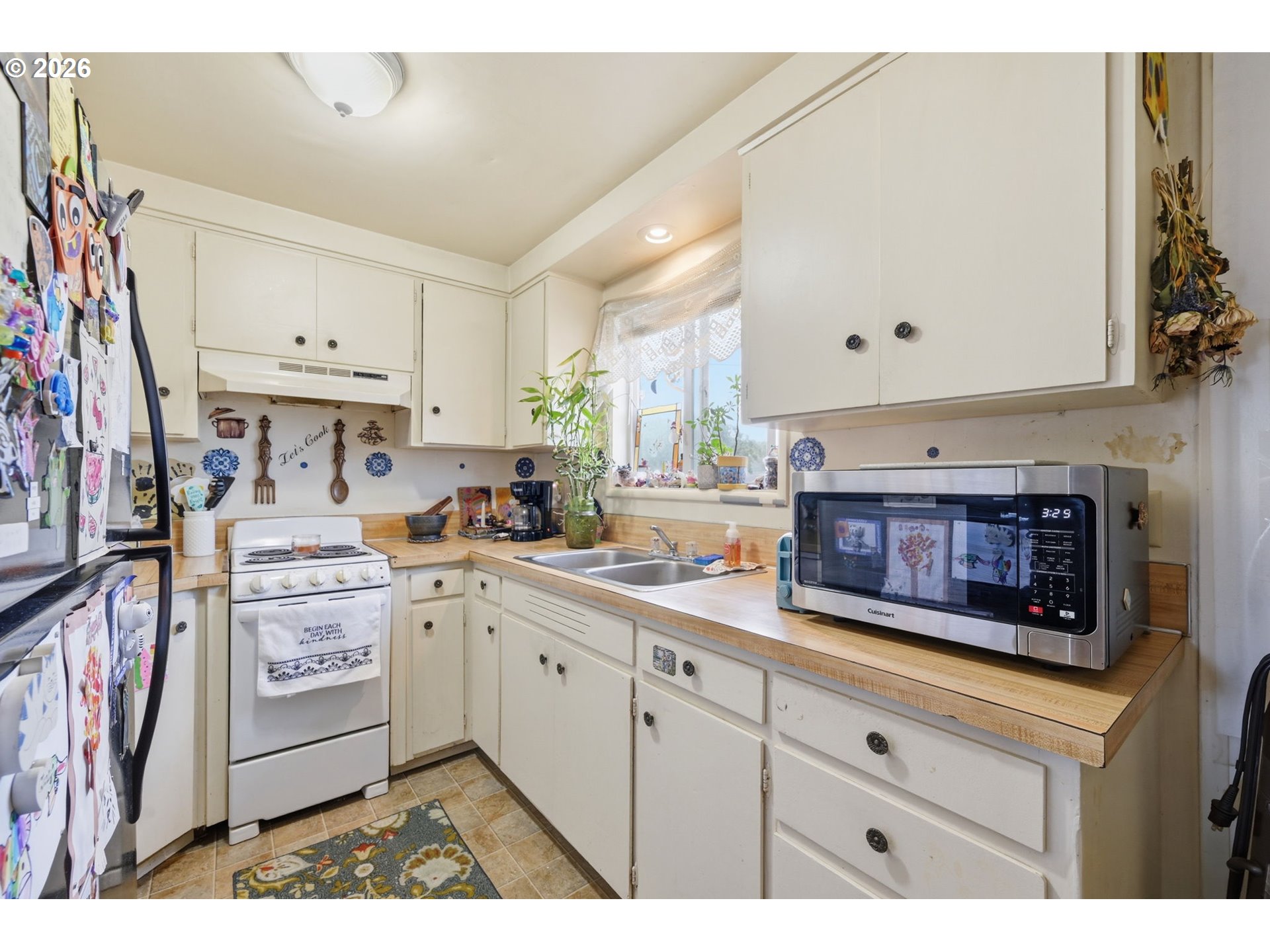 Property photo 9 of 48