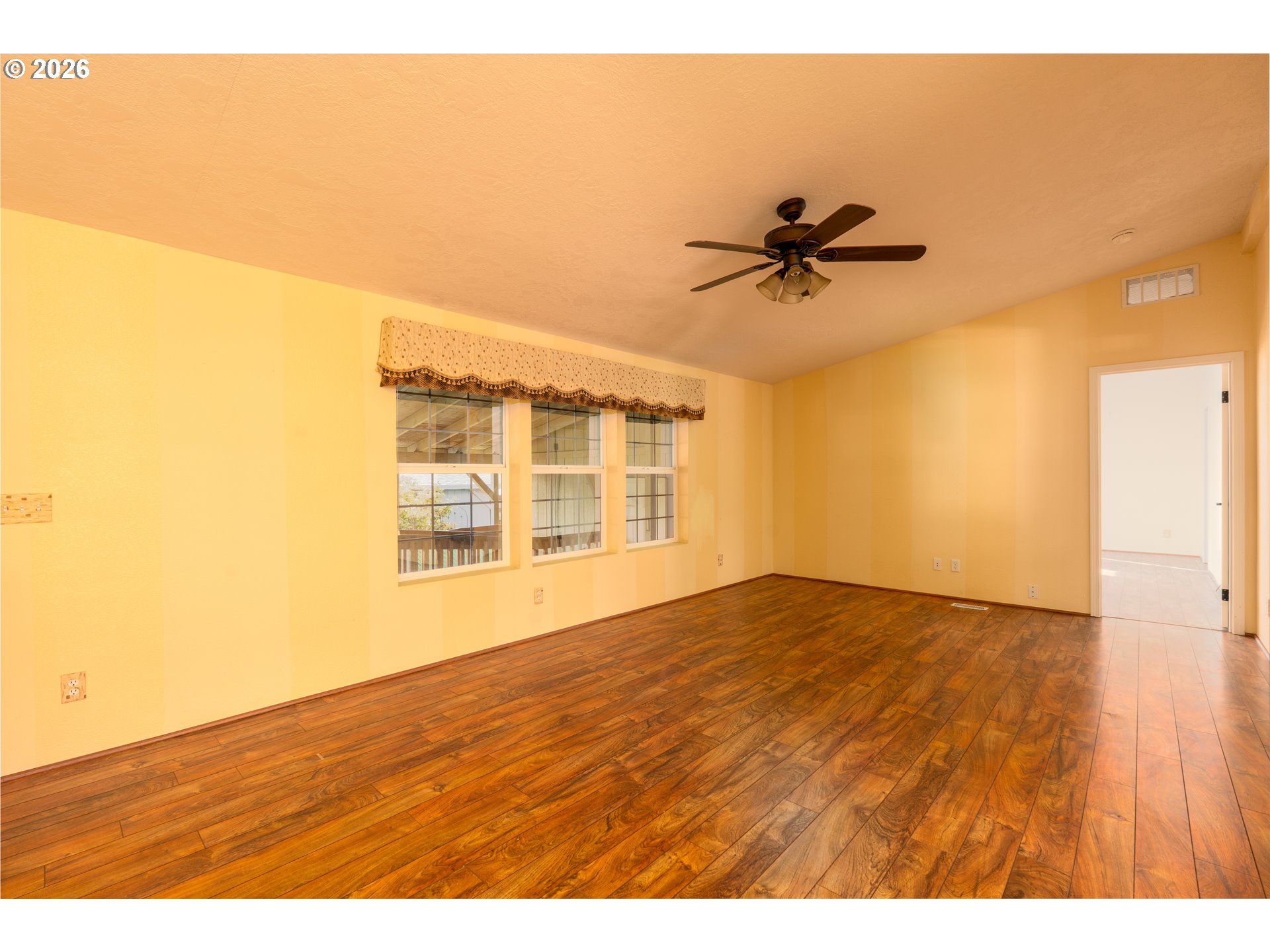 284 TROUT LOOP UNIT 27, Roseburg, OR, 97471