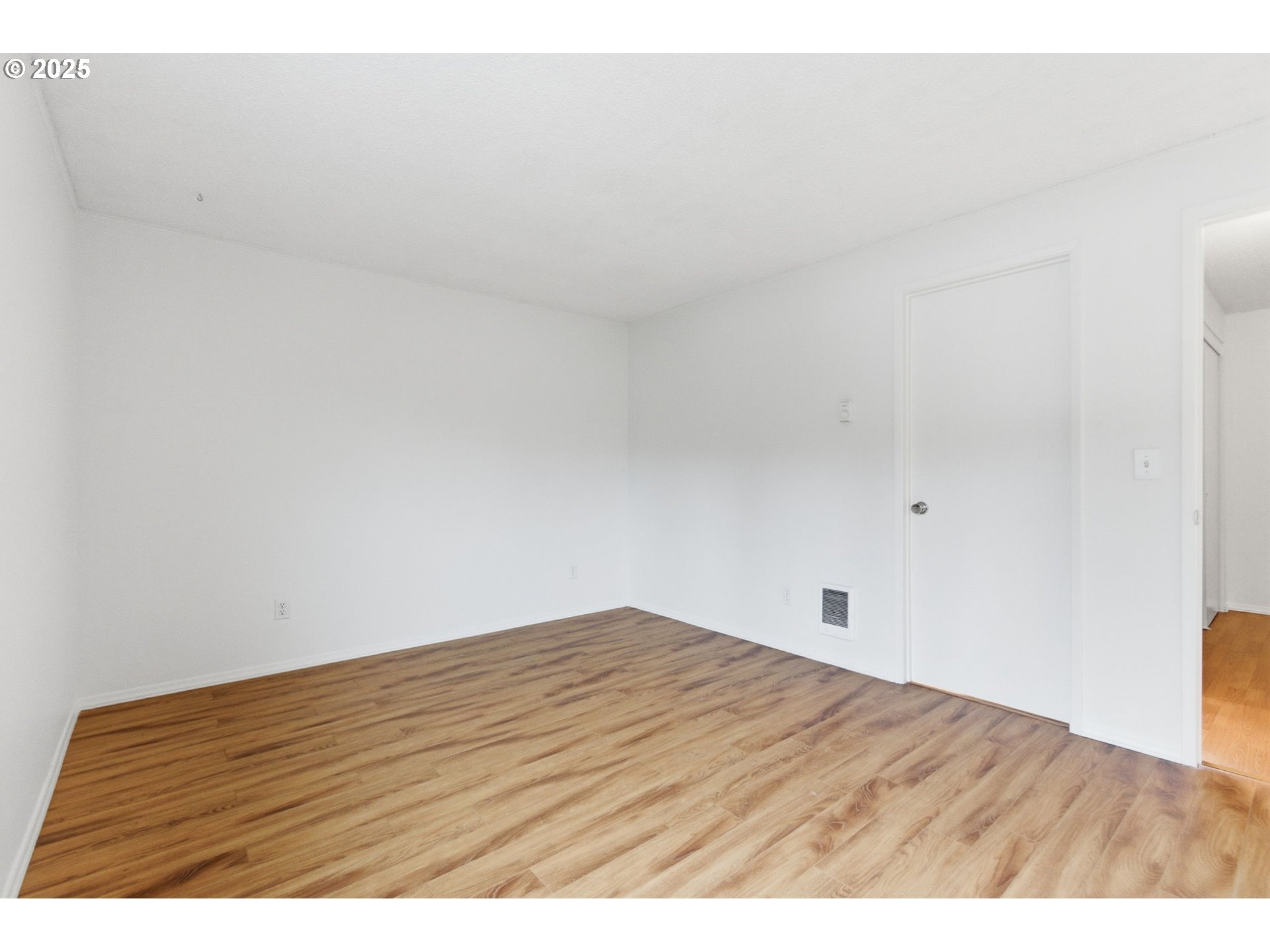 Photo #21: 507590635 Listing: Photo #21