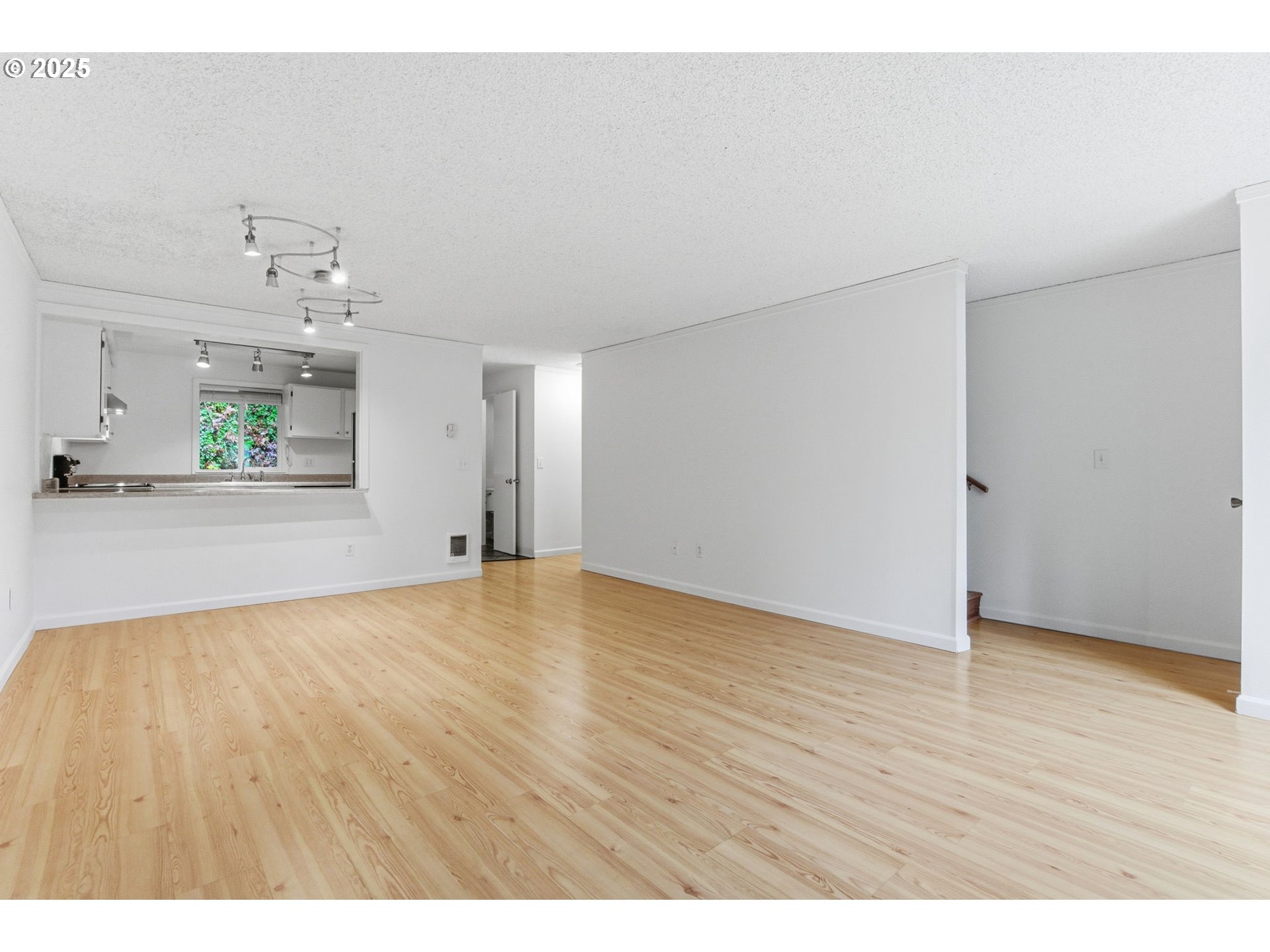 Photo #2: 507590635 Listing: Photo #2