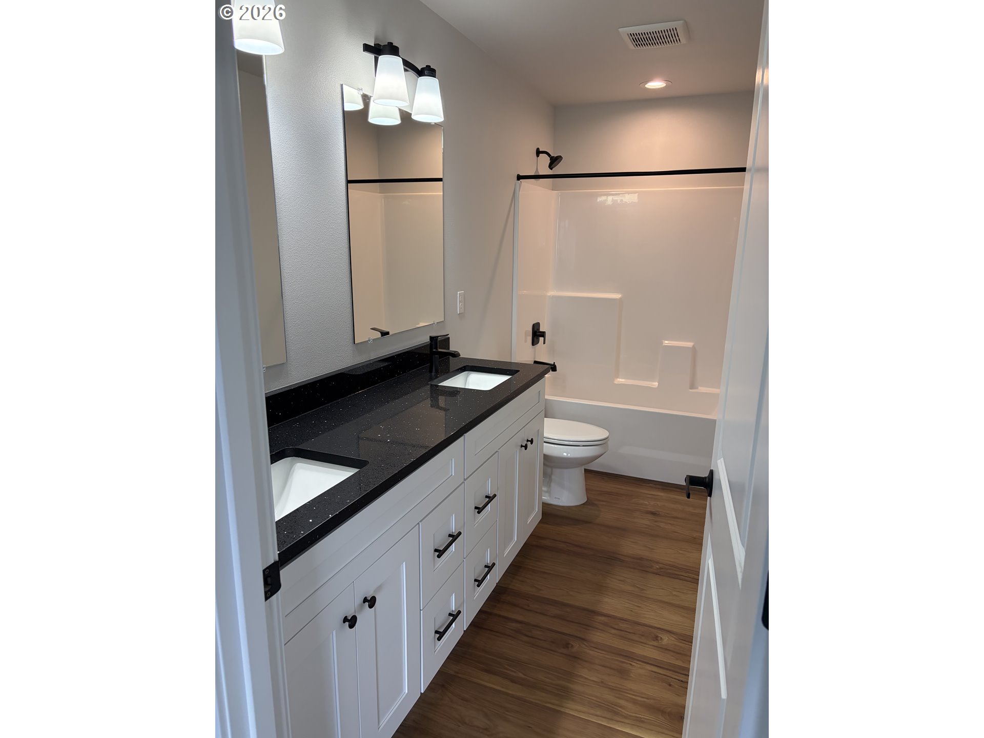 1542 BARN ST, Woodburn, OR, 97071