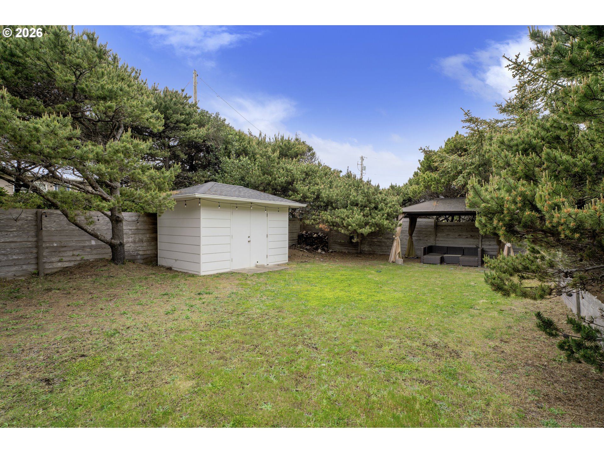 88352 1ST AVE, Florence, OR, 97439