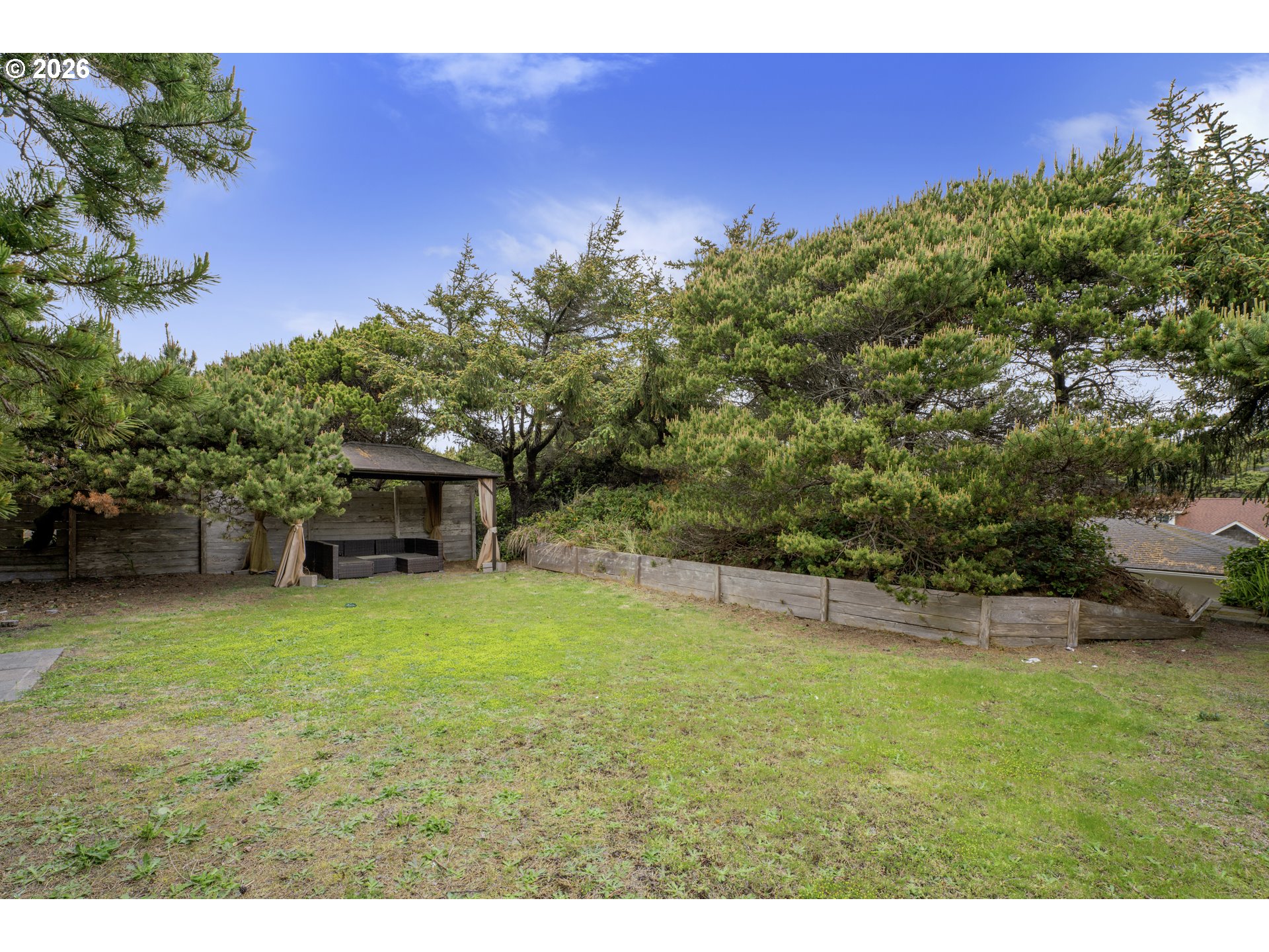 88352 1ST AVE, Florence, OR, 97439