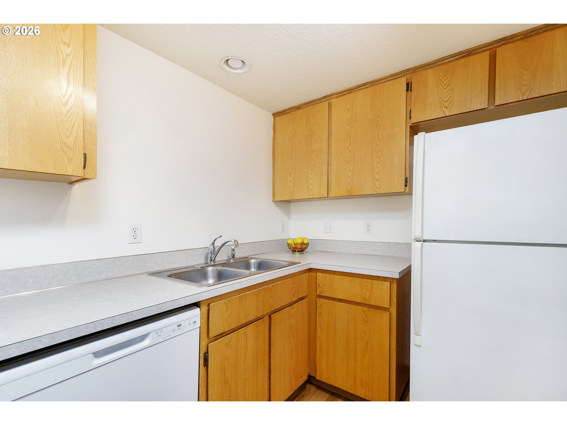 8637 N WILLAMETTE BLVD, Portland, OR, 97203