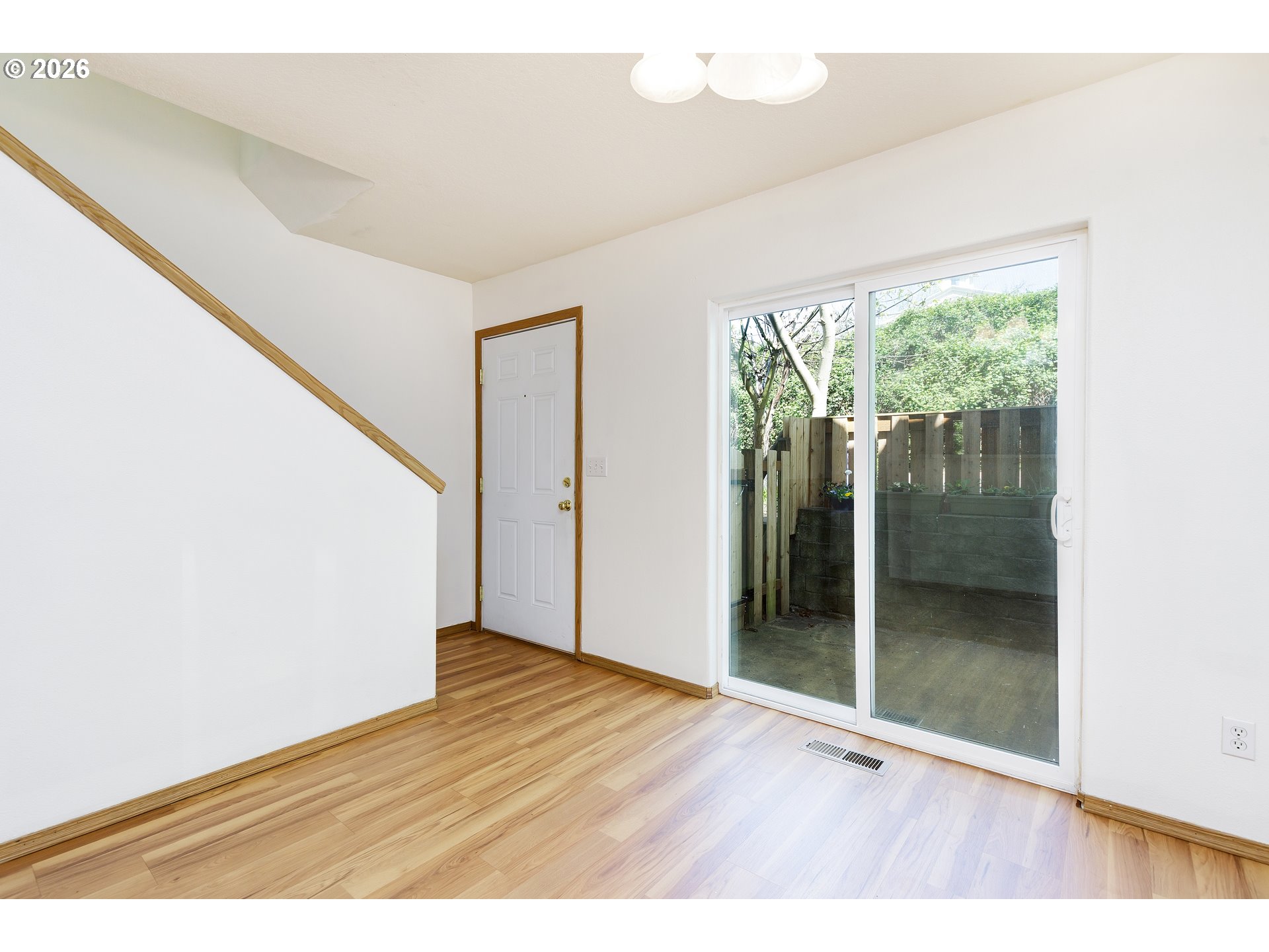 8637 N WILLAMETTE BLVD, Portland, OR, 97203