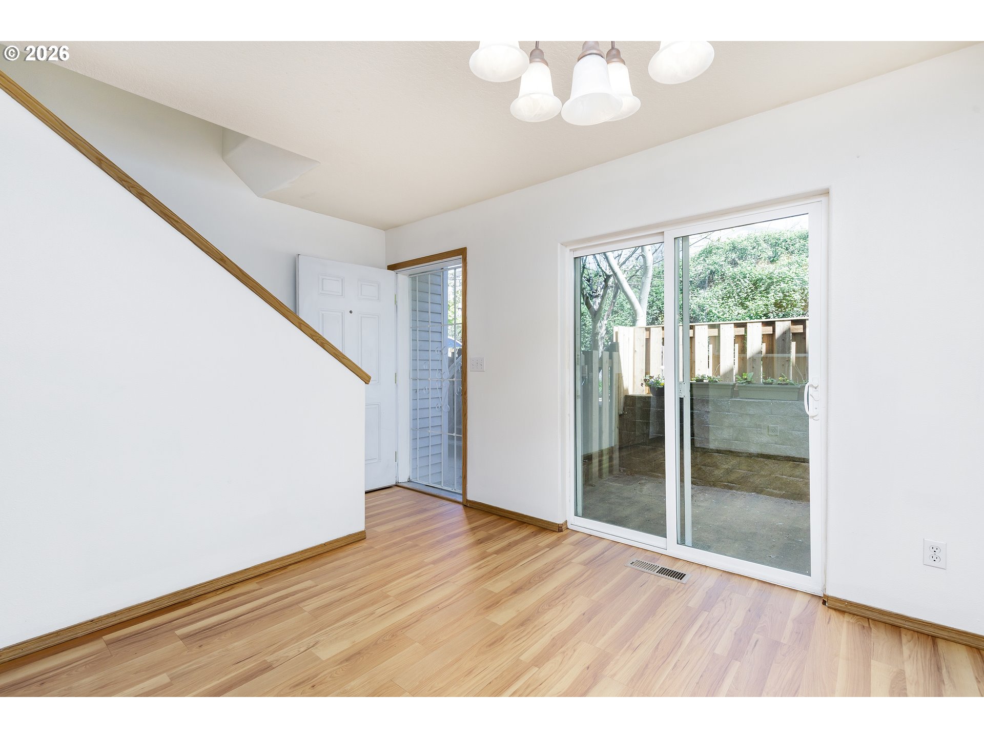 8637 N WILLAMETTE BLVD, Portland, OR, 97203