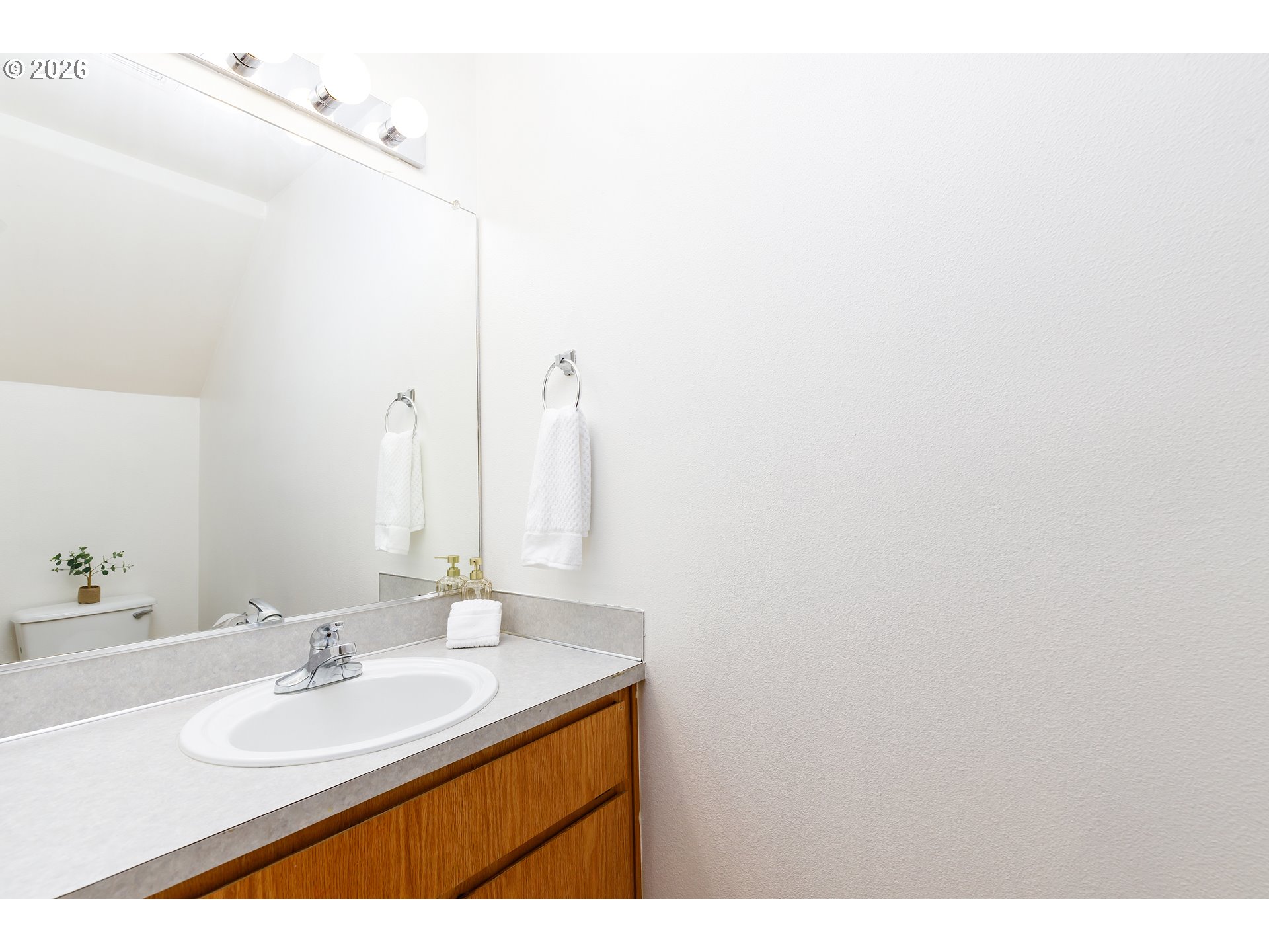 8637 N WILLAMETTE BLVD, Portland, OR, 97203