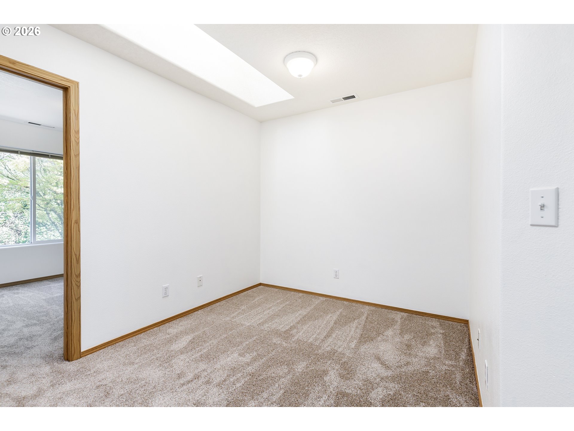 8637 N WILLAMETTE BLVD, Portland, OR, 97203