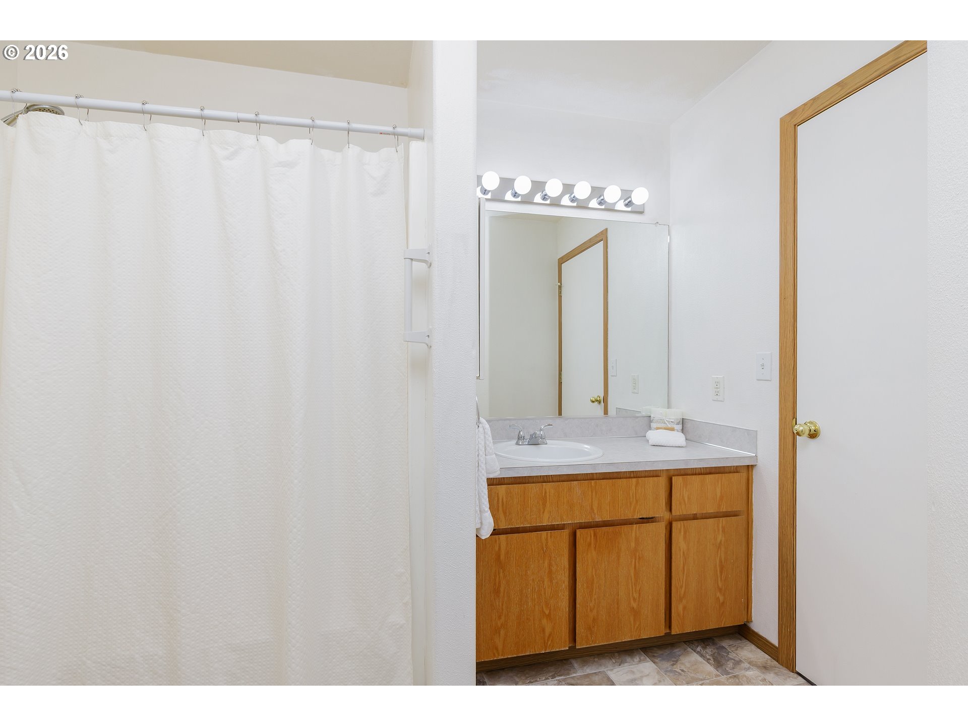 8637 N WILLAMETTE BLVD, Portland, OR, 97203