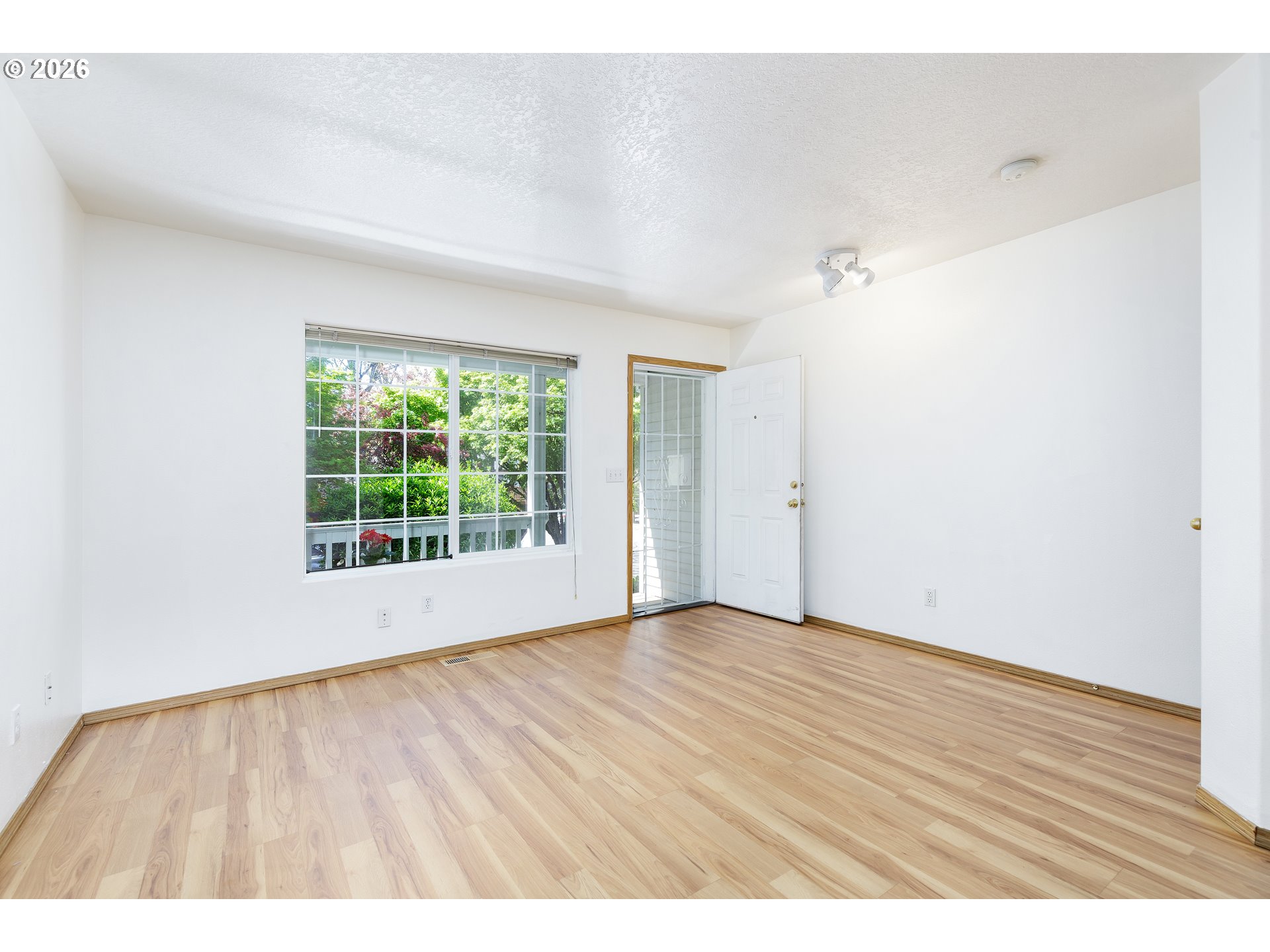 8637 N WILLAMETTE BLVD, Portland, OR, 97203