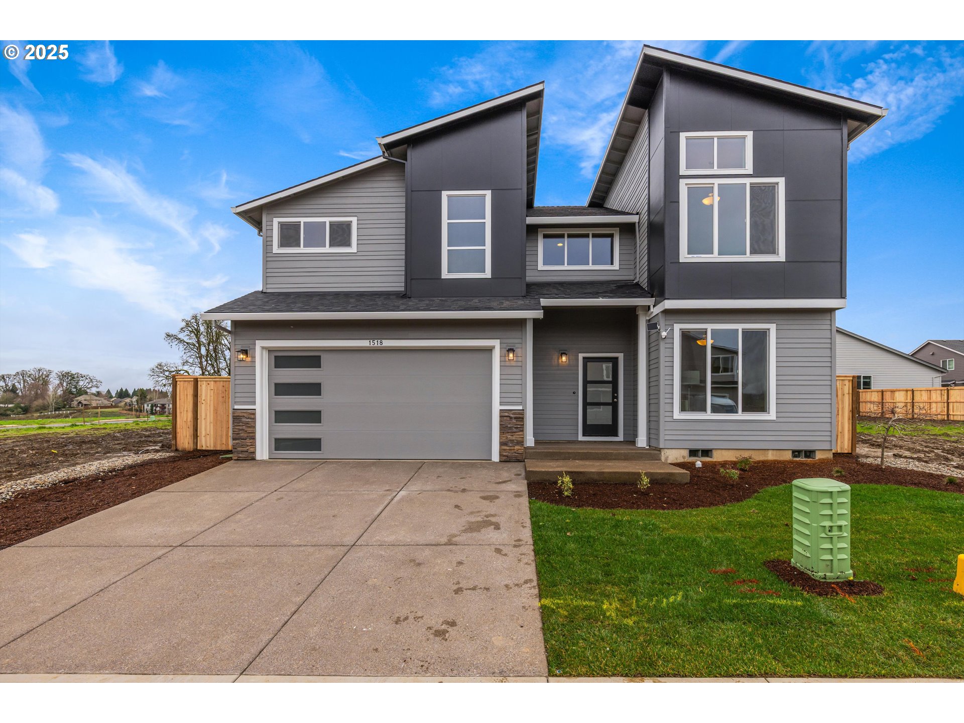 1355 OWL AVE, Woodburn, OR, 97071