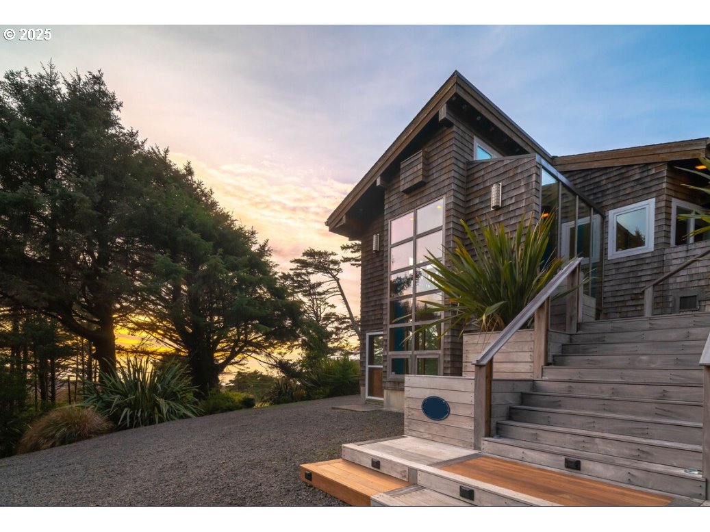 Arch Cape-Falcon Cove