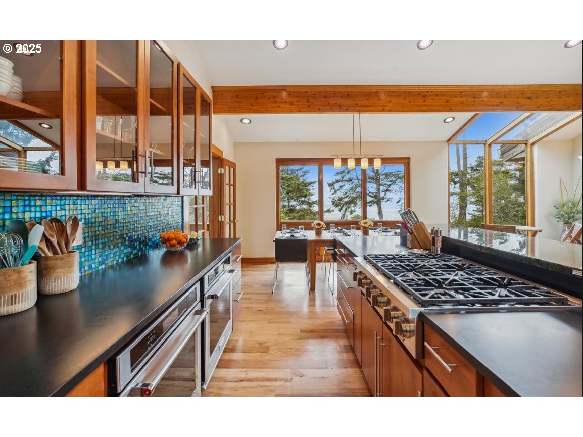 79519 RAY BROWN RD, Arch Cape, OR, 97102