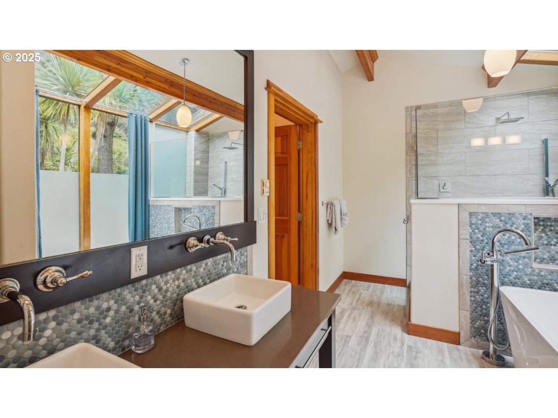 79519 RAY BROWN RD, Arch Cape, OR, 97102