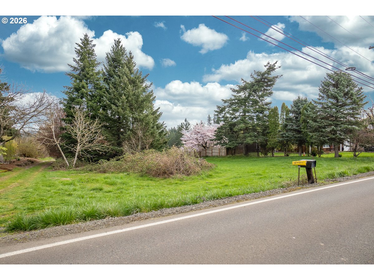 S Holly LN, Oregon City, OR, 97045