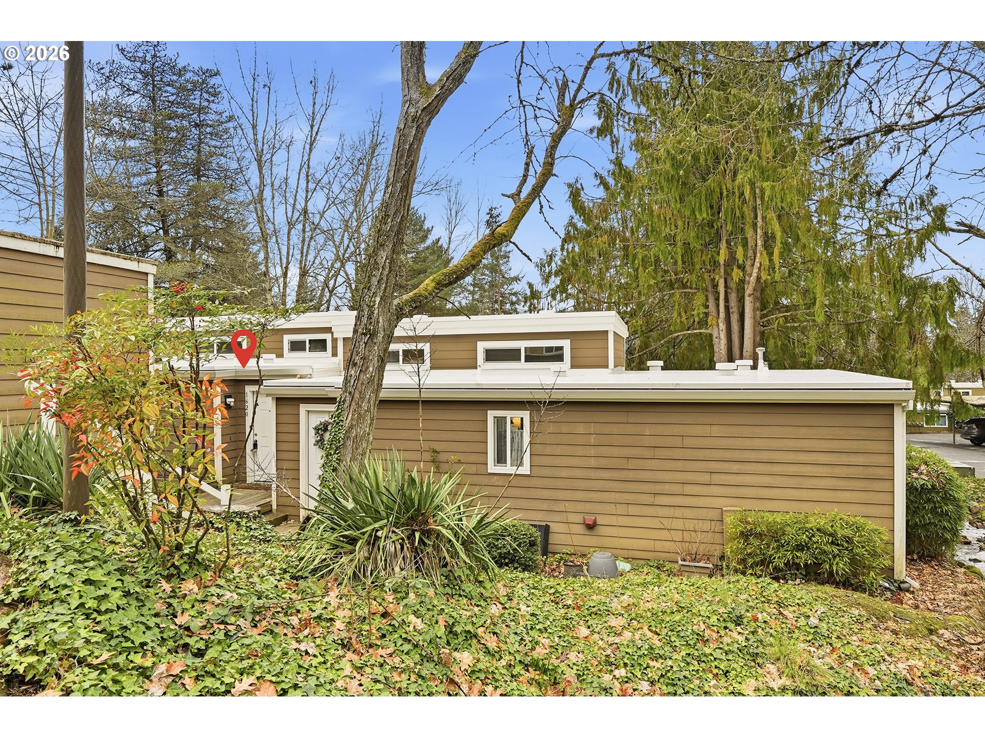 1620 VILLAGE PARK PL