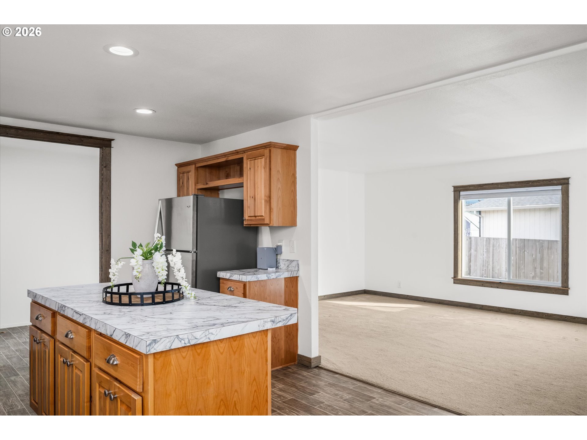 975 N 16TH ST, Cottage Grove, OR, 97424