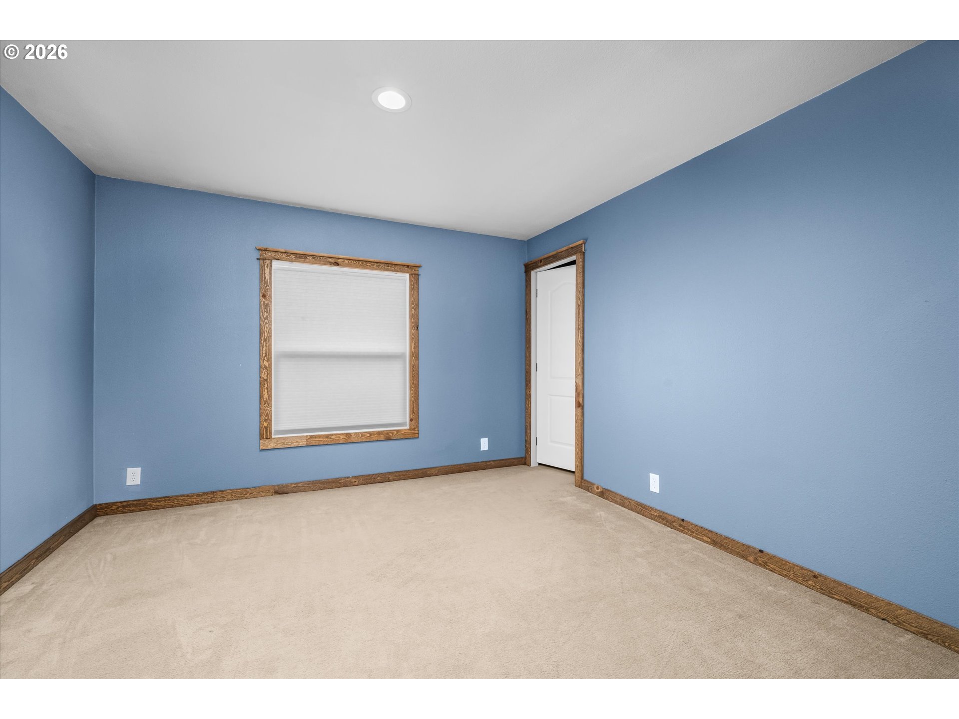 975 N 16TH ST, Cottage Grove, OR, 97424