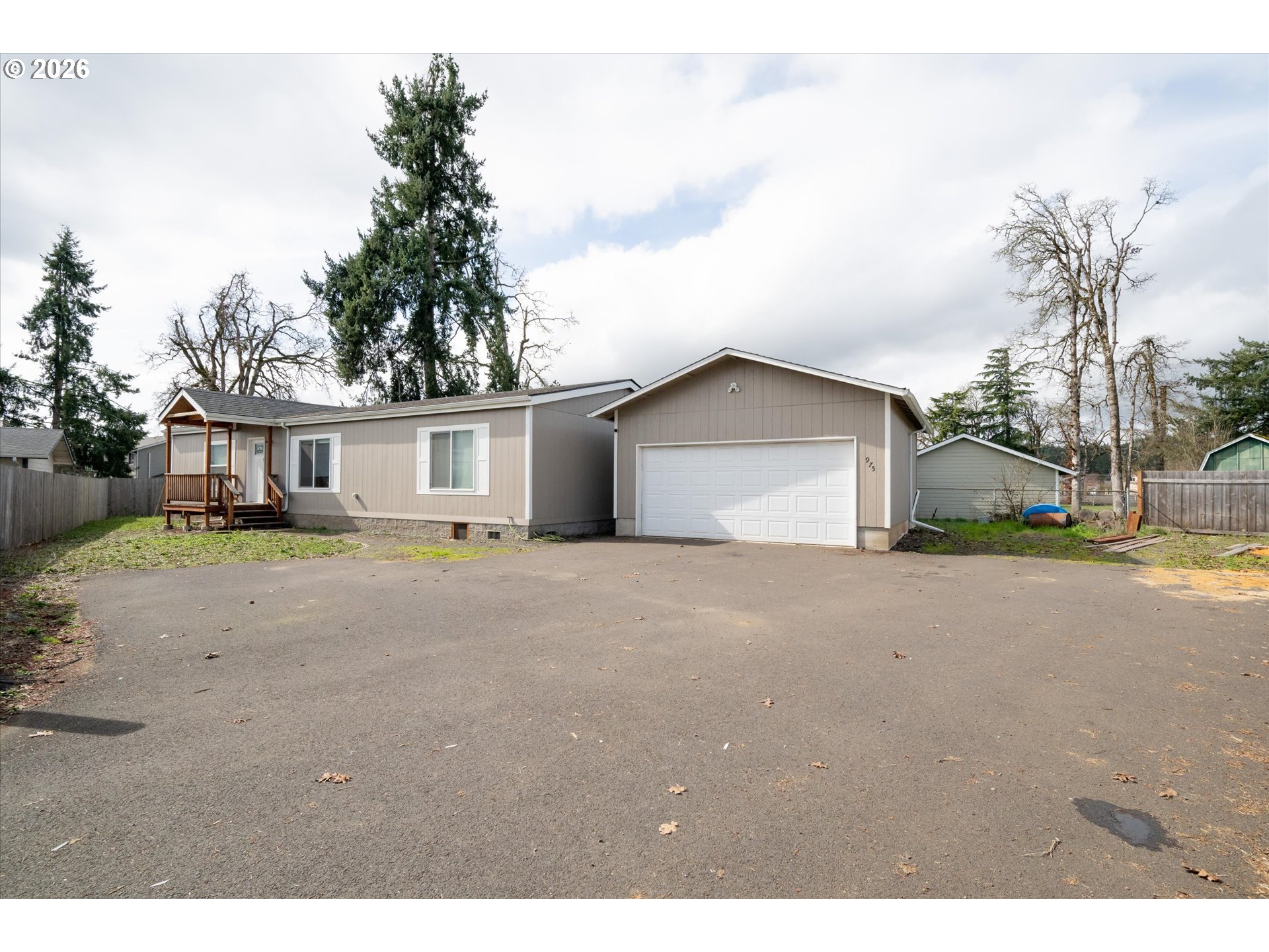 975 N 16TH ST, Cottage Grove, OR, 97424